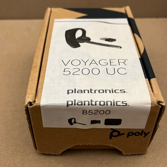 NEW Plantronics Voyager 5200 UC Bluetooth Headset
